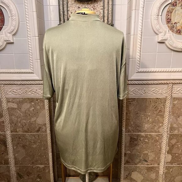 MALTOS. Size 3XL. Celery Green Poly Shiny Short Sleeve Crew Neck Pullover. B50 - Picture 3 of 6